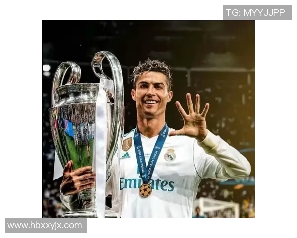 从模糊到清晰足球传奇瞬间揭示球星背后的奋斗与荣耀