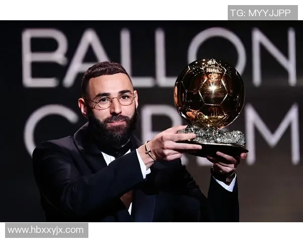 99号球星闪耀赛场 荣誉加身成就传奇 足球历史新篇章