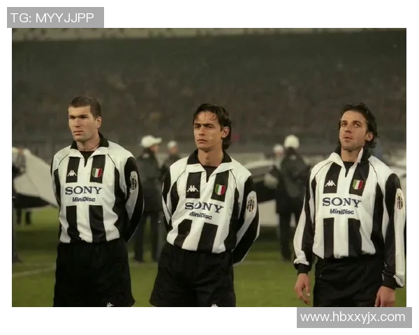 意大利足球22位球星的辉煌与传奇故事全景解析 意大利足球22位球星的辉煌与传奇故事全景解析